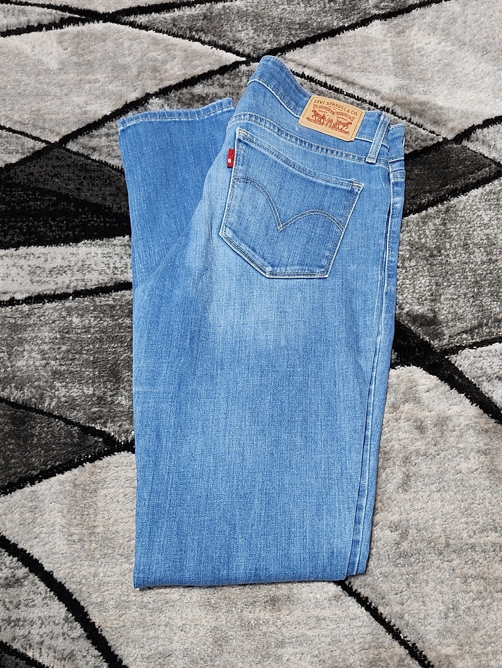 LEVI'S PREMIUM 711 EMBRODERED MID-RISE SUPPORTIVE STRETCH SKINNY DENIM JEAN